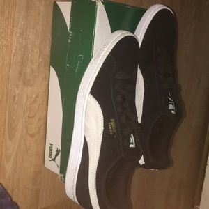 Puma classic suedes / black and white/